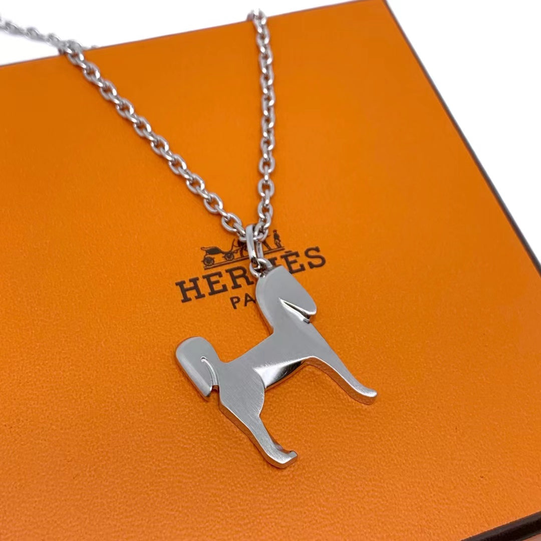 Hermes Panache Pendant 18K Gold Necklace