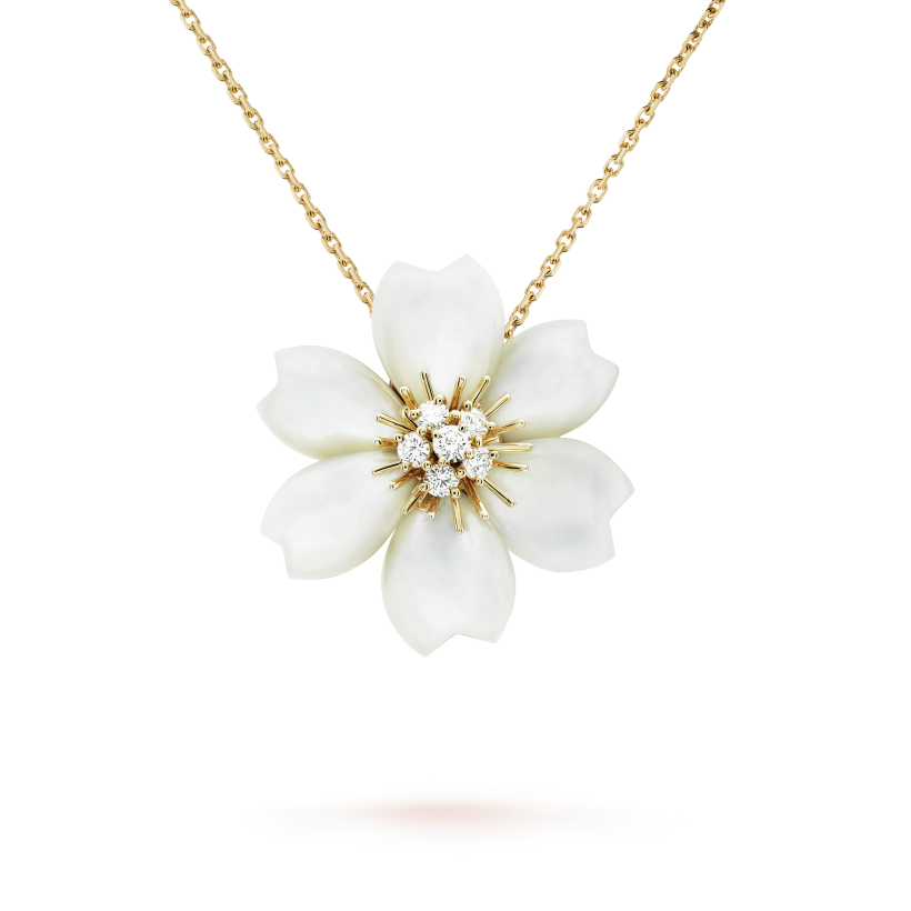 Rose de No?l 18K Gold Necklace
