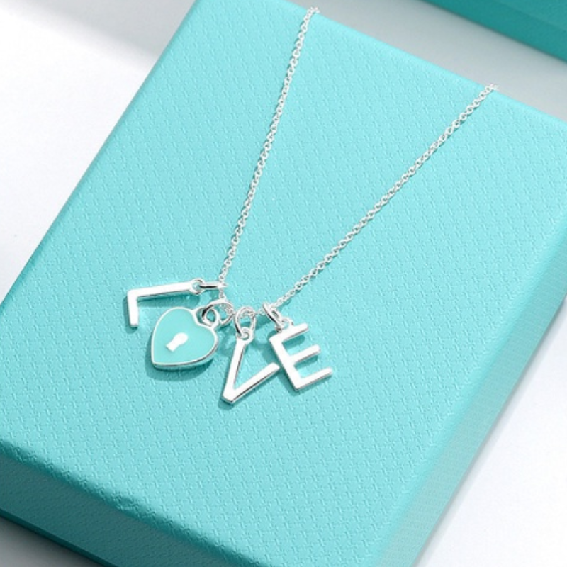 Tiffany Love Chain 18K Gold Necklace