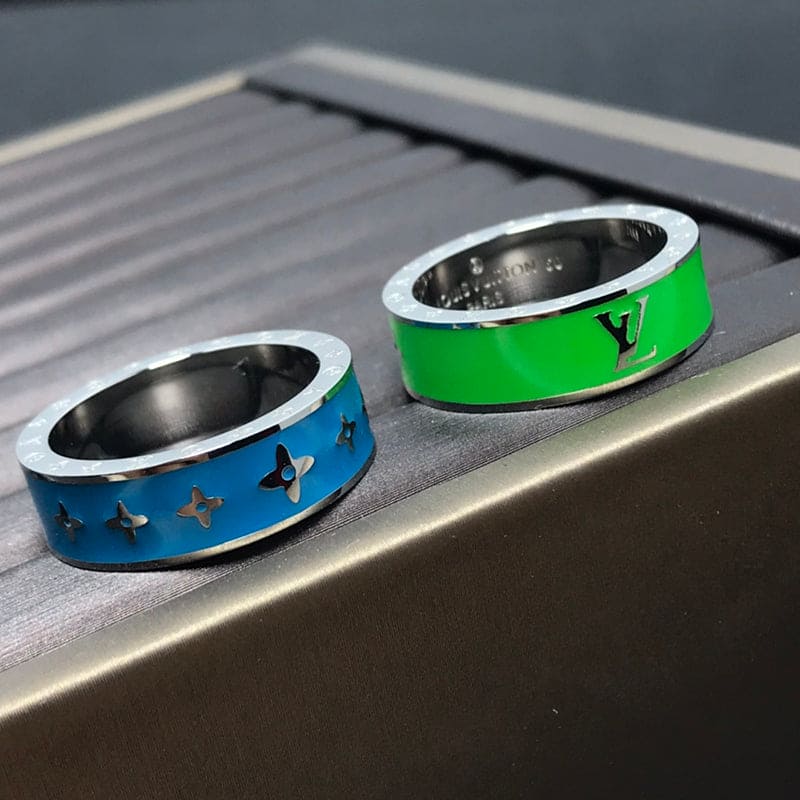 Louis Vuitton Ceramic Set of Two 18K Gold Ring