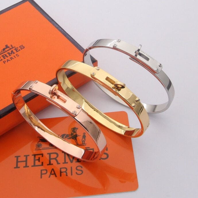 Hermes Kelly 18K Yellow Gold Bracelet