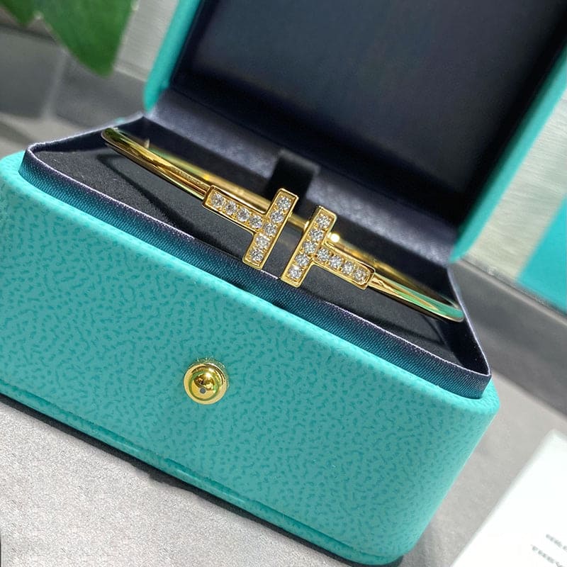 Tiffany Diamond Wire 18K Gold Bracelet