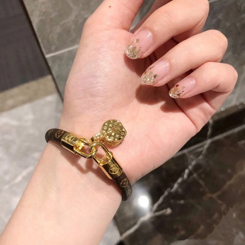 Louis Vuitton Tribute 18K Gold Bracelet