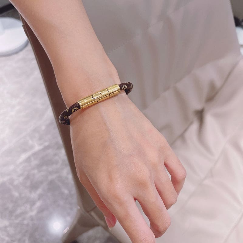 Louis Vuitton Confidential 18K Gold Bracelet