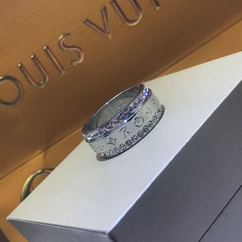 Louis Vuitton Catch 18K Gold Ring