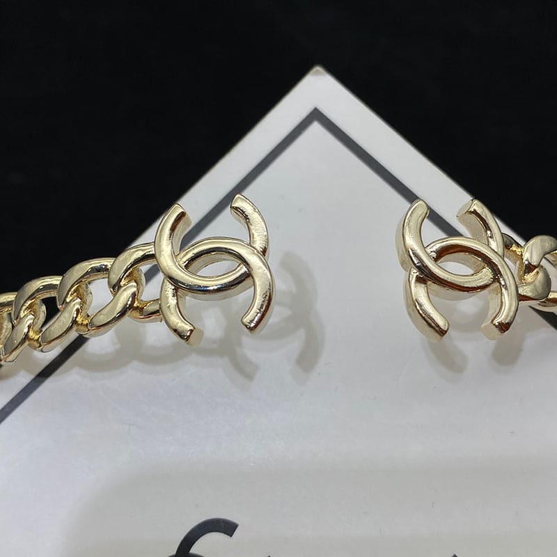 Chanel Interlocking Cuff Logo Choker 18K Gold Necklace