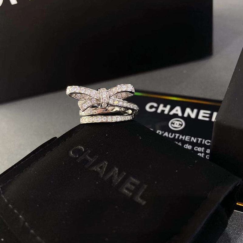 Chanel Diamonds Knot 18K Gold Ring