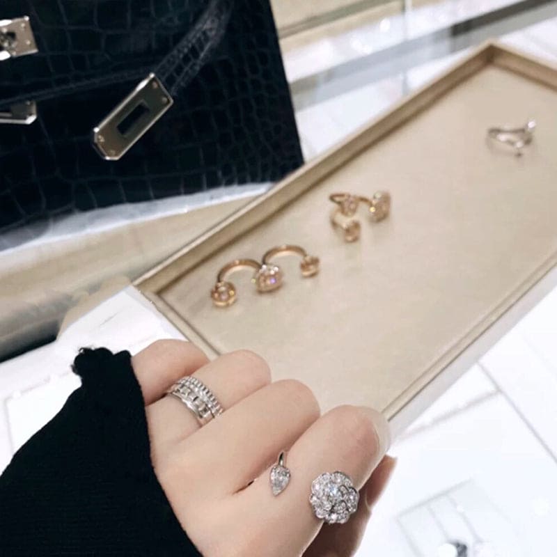 Chanel Diamond Camelia Precieux 18K Gold Ring