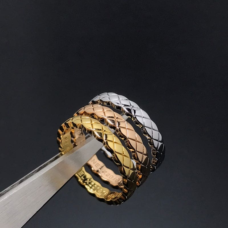 Chanel Coco Crush Mini 18K Gold Ring