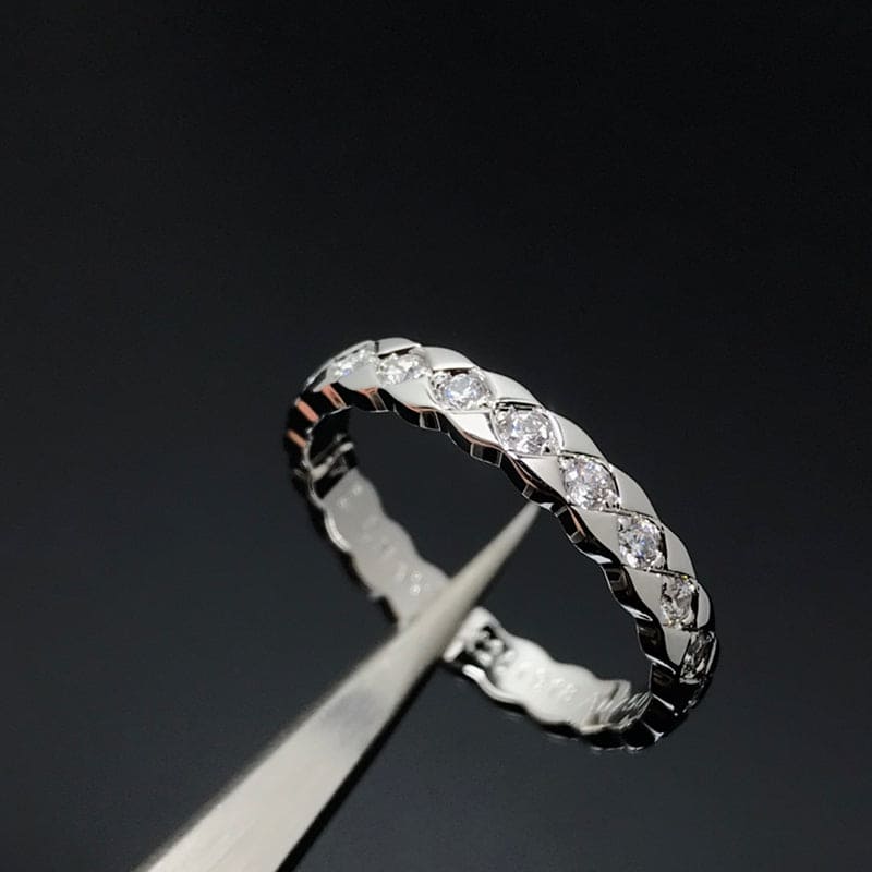 Chanel Coco Crush Mini Diamonds 18K Gold Ring