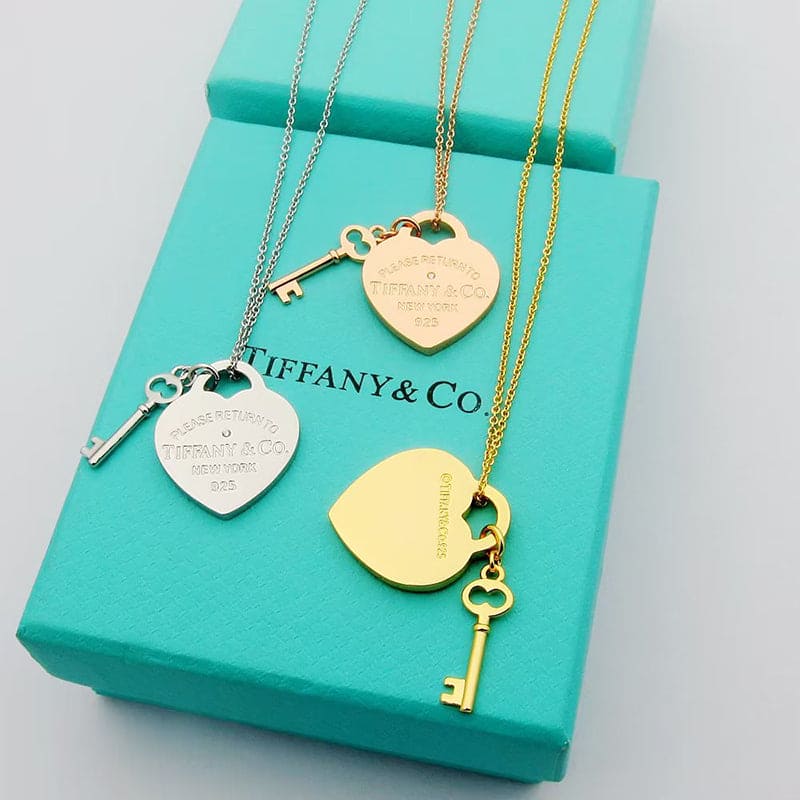 Tiffany Return to Heart & Key 18K Gold Necklace