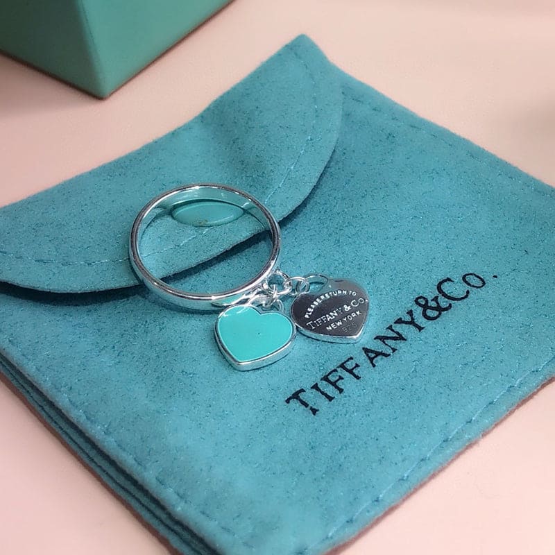 Tiffany Round & Heart Tag 18K Gold Ring