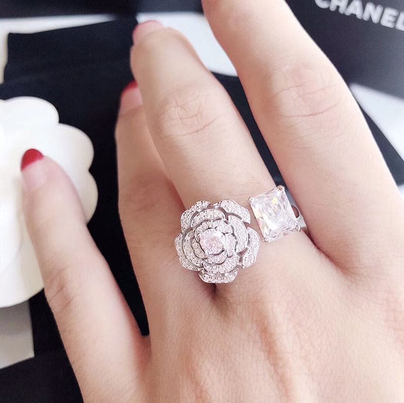 Chanel Diamond Camelia 18K Gold Ring