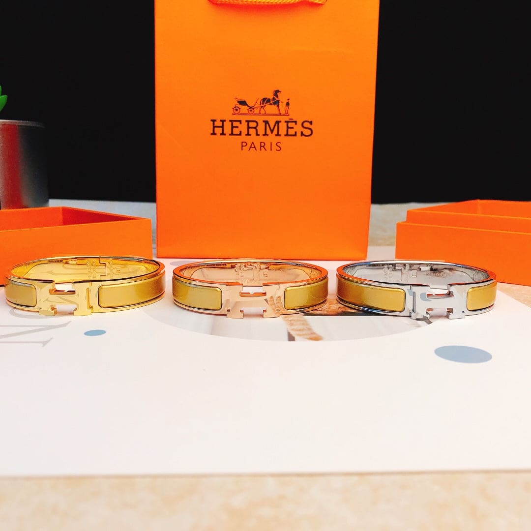 Hermes Clic Yellow 18K Gold Bracelet