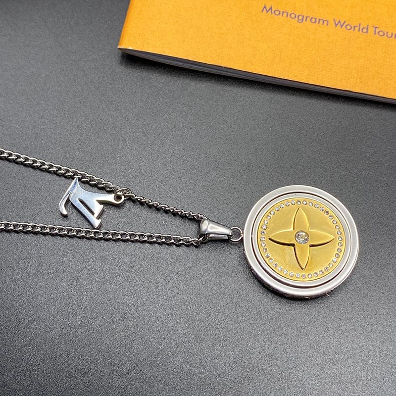 Louis Vuitton Catch Pendant 18K Gold Necklace