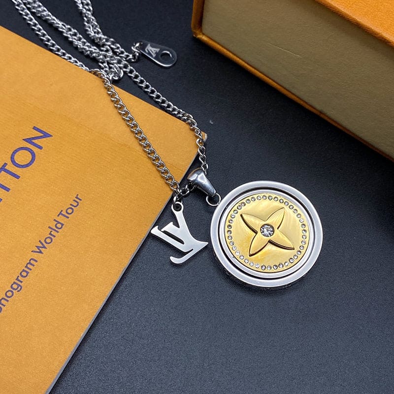 Louis Vuitton Catch Pendant 18K Gold Necklace
