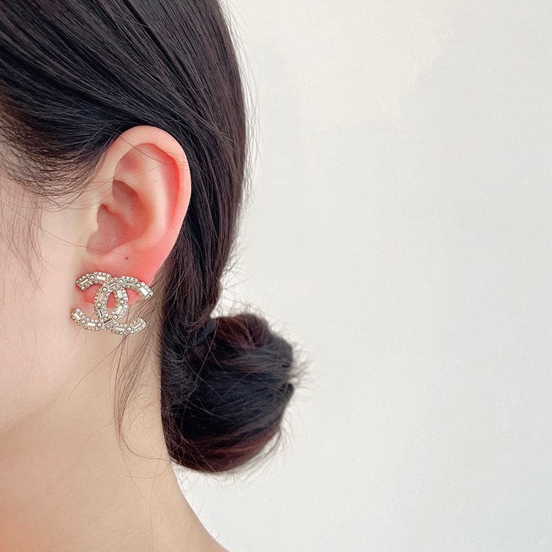 Chanel Push Back 18K Gold Earrings