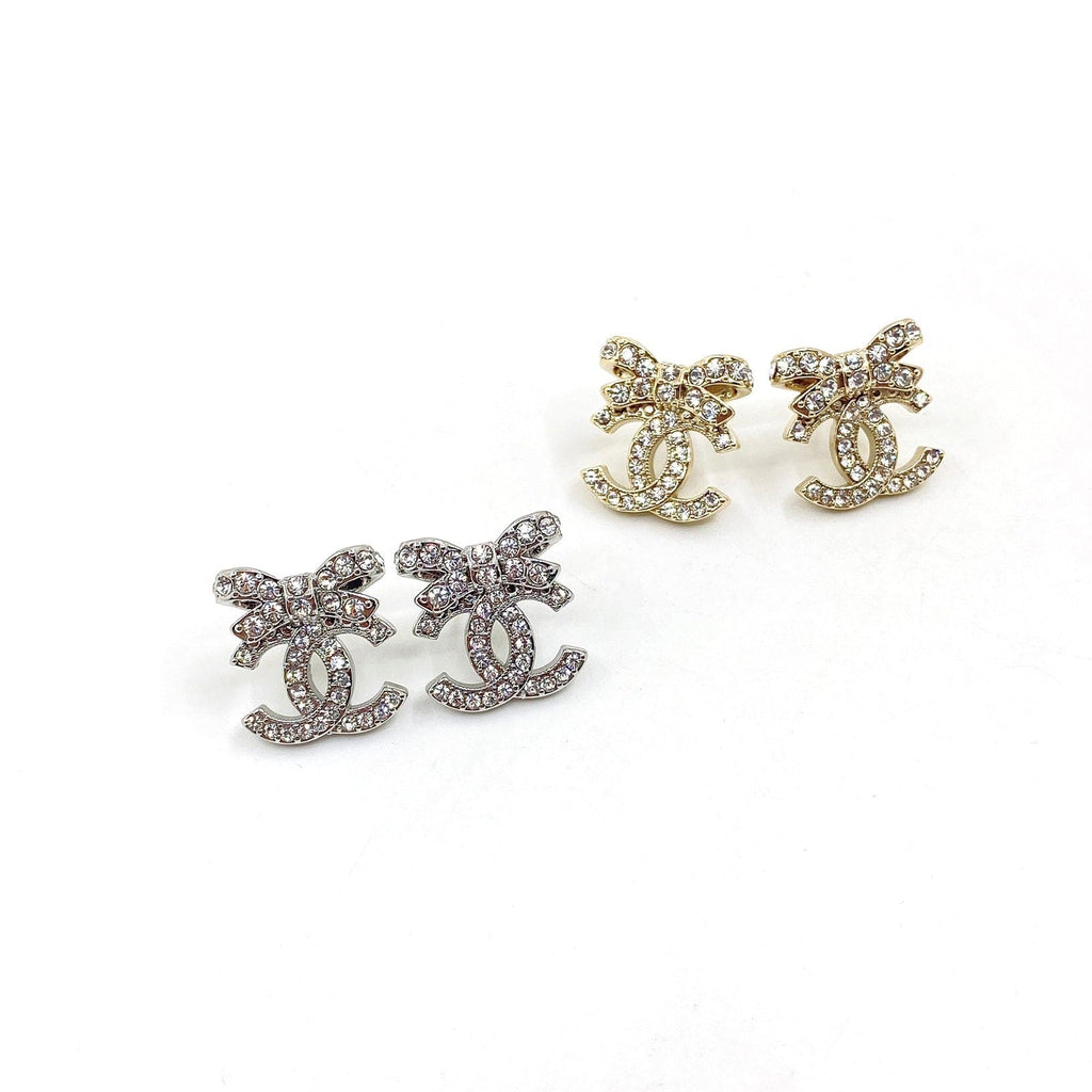 Chanel Strass Bow Stud 18K Gold Earrings