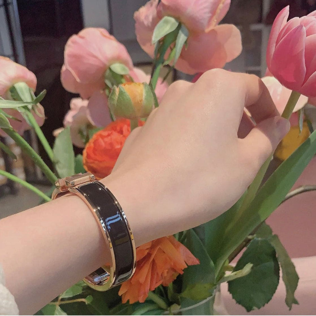 Hermes Clic Black 18K Gold Bracelet