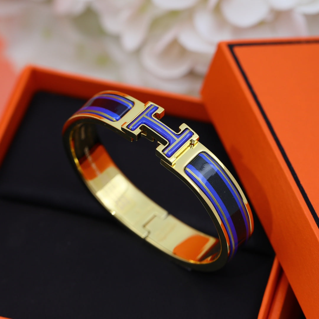 Hermes Clic Purple 18K Gold Bracelet