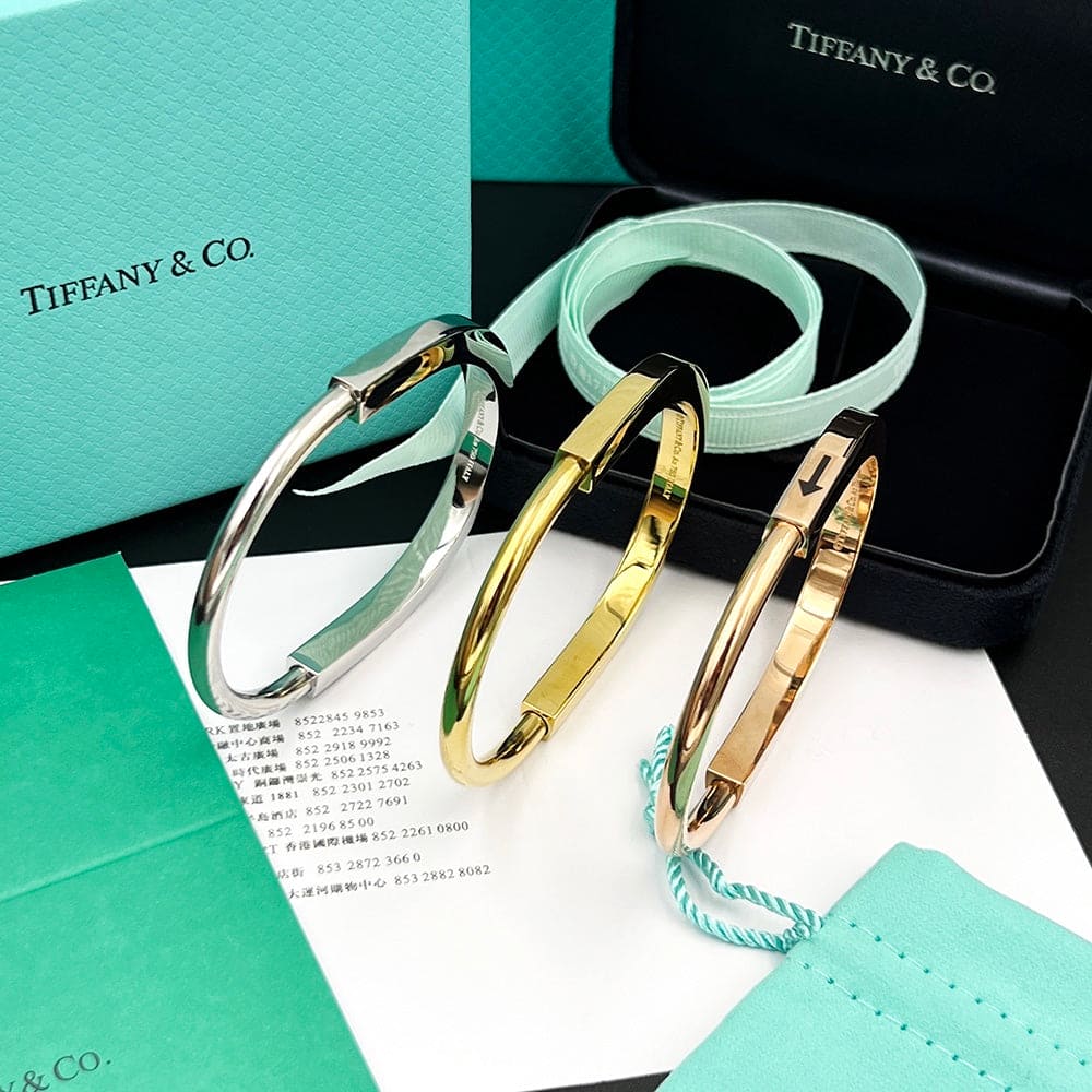 Tiffany Lock Bangle 18K Gold Bracelet