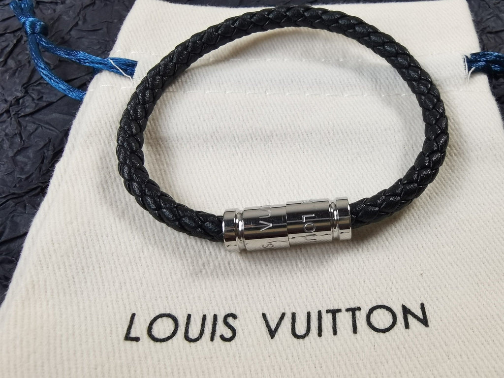 Louis Vuitton Keep It 18K Gold Bracelet