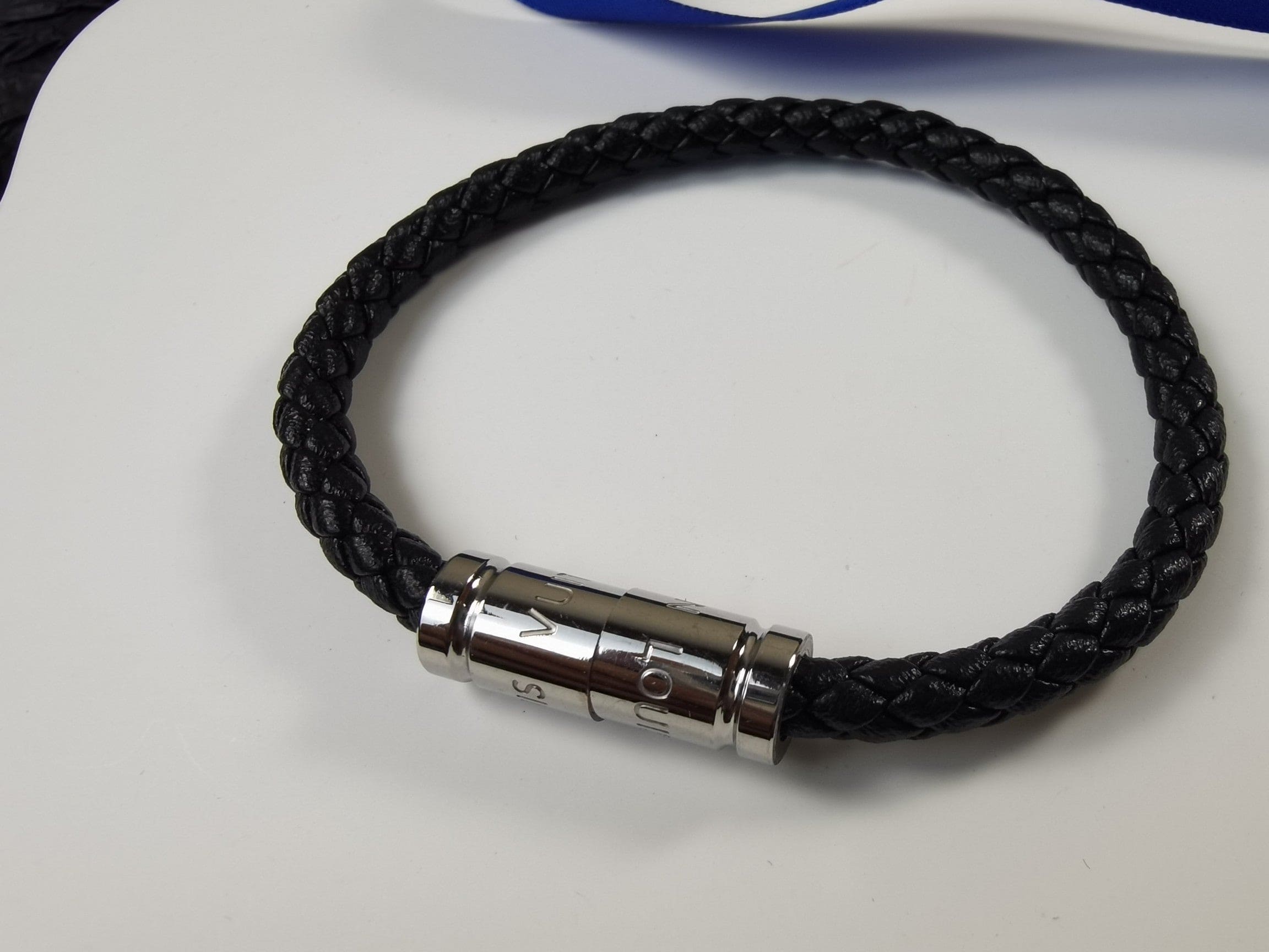 Louis Vuitton Keep It 18K Gold Bracelet