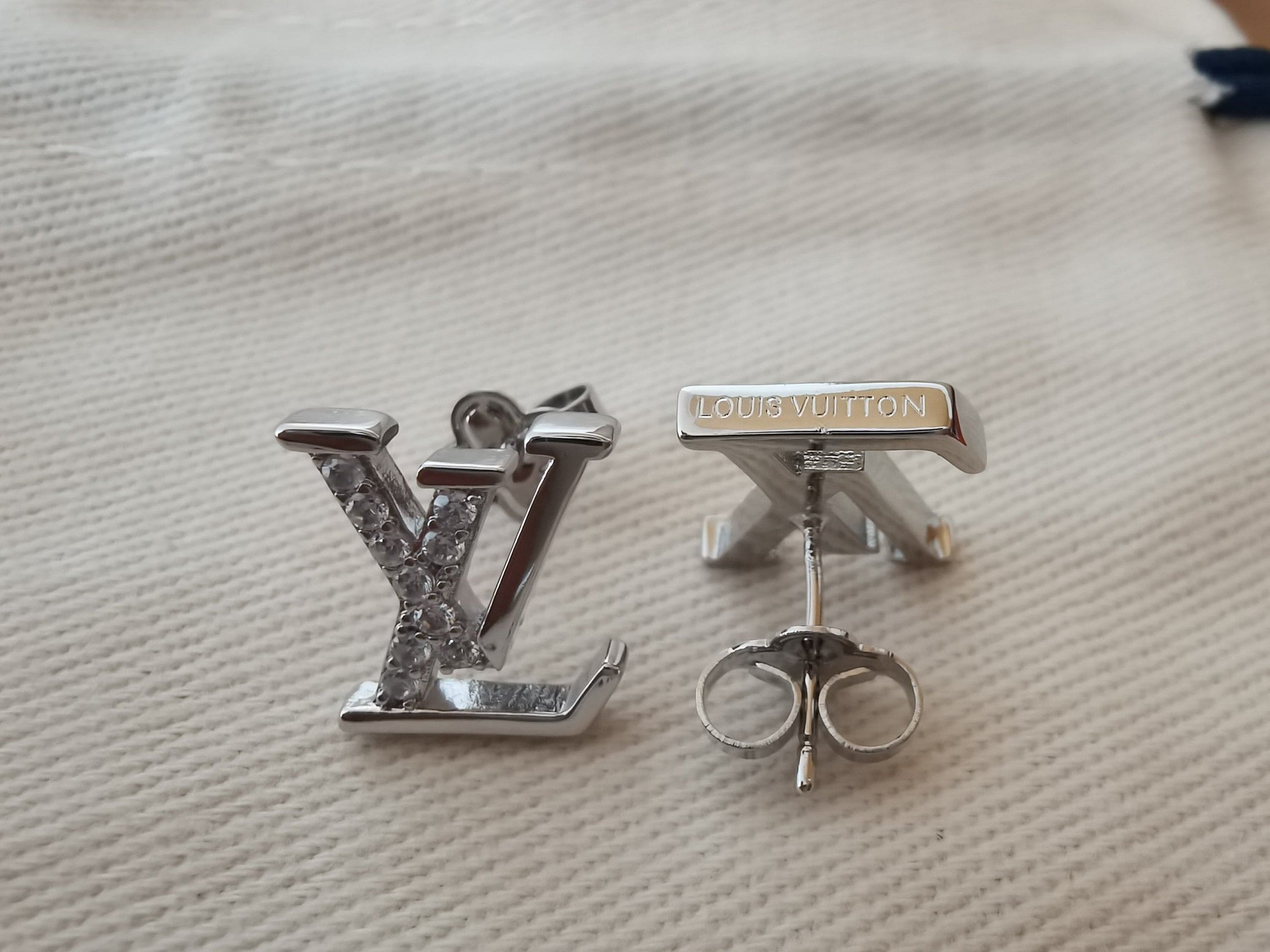 Louis Vuitton Iconic Diamond 18K Gold Earrings