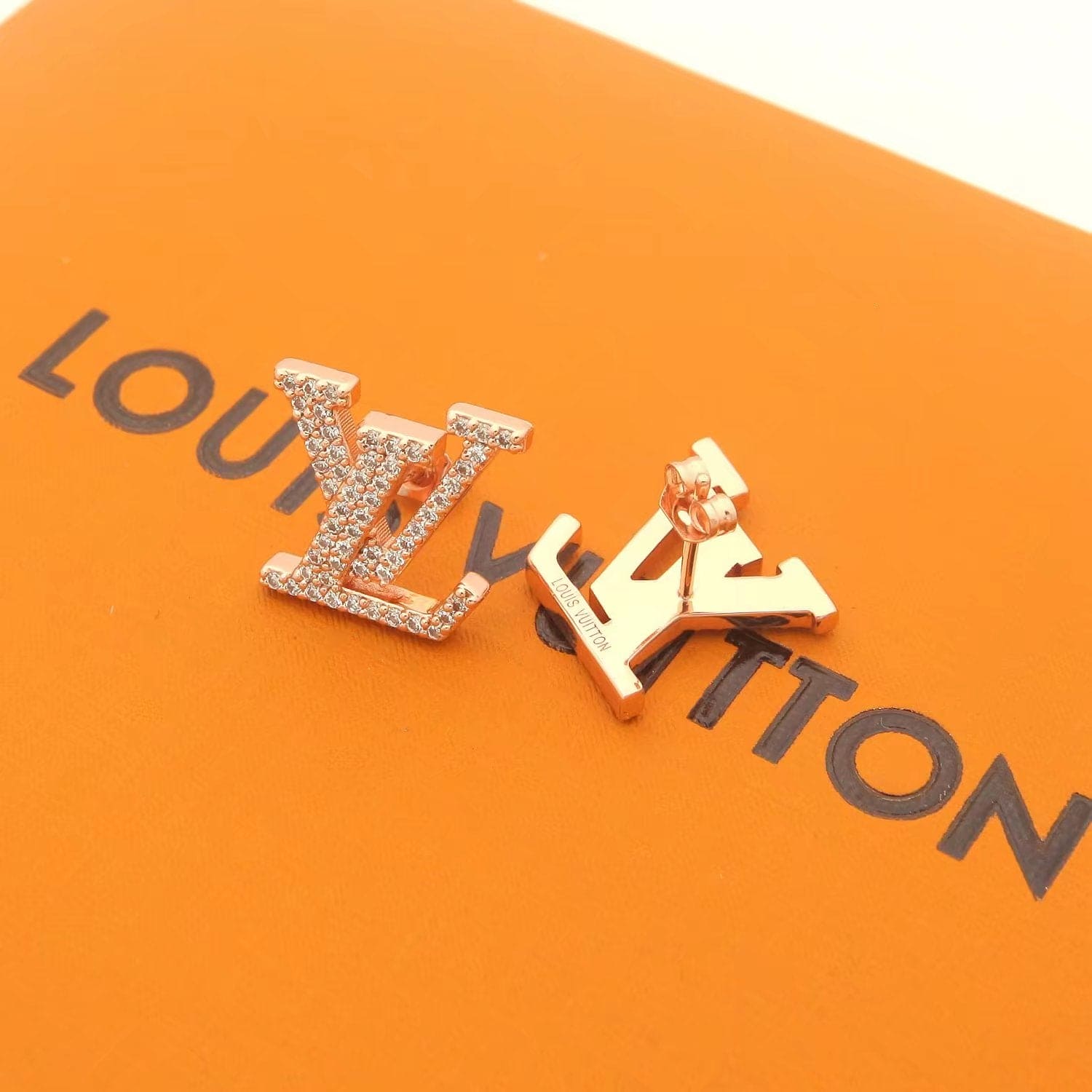 Louis Vuitton Iconic Diamonds 18K Gold Earrings