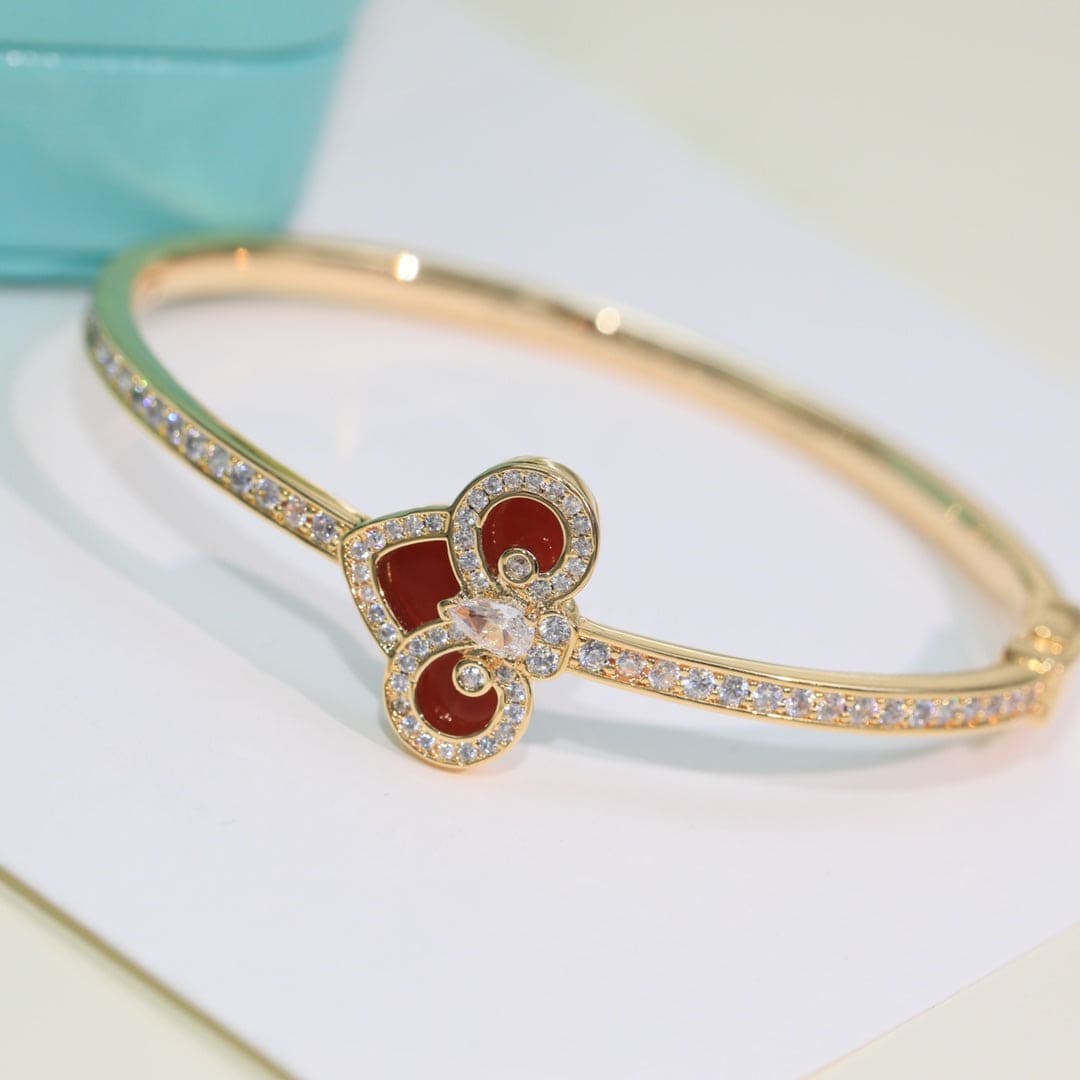 Tiffany Fleur De Lis 18K Gold Bracelet