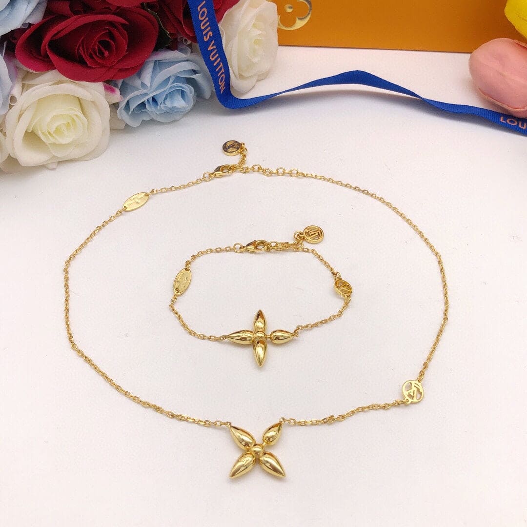 Louis Vuitton Louisette 18K Gold Bracelet