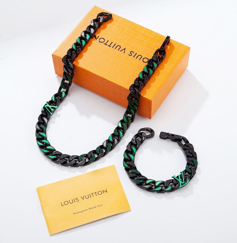 Louis Vuitton 2054 Chain Link 18K Gold Necklace