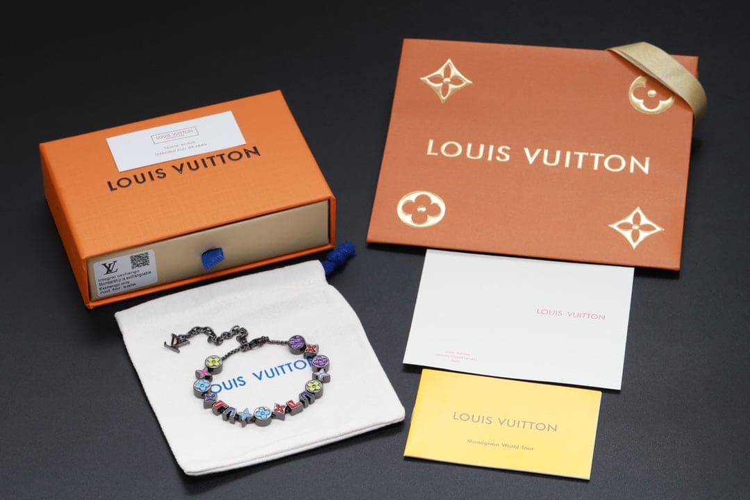 Louis Vuitton Monogram Party Black 18K Gold Bracelet