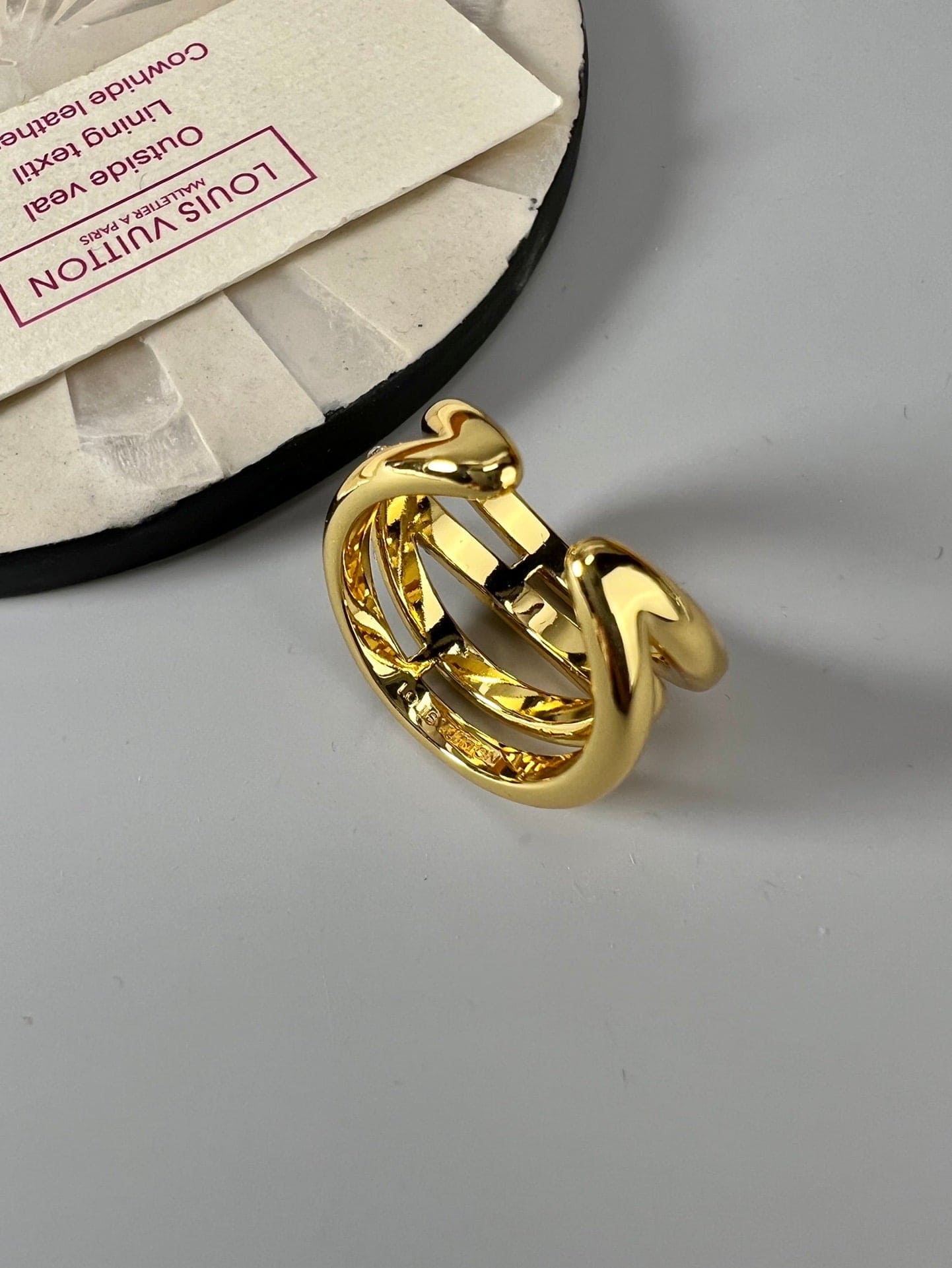Louis Vuitton Volt Upside Down Diamonds 18K Gold Ring
