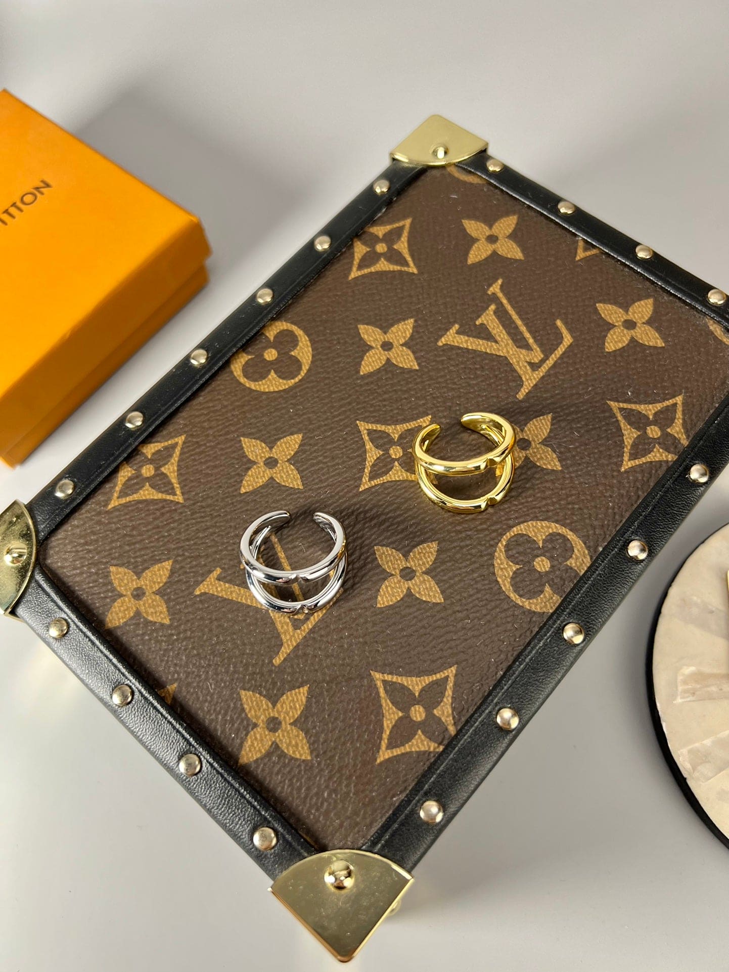 Louis Vuitton Volt Upside Down 18K Gold Ring