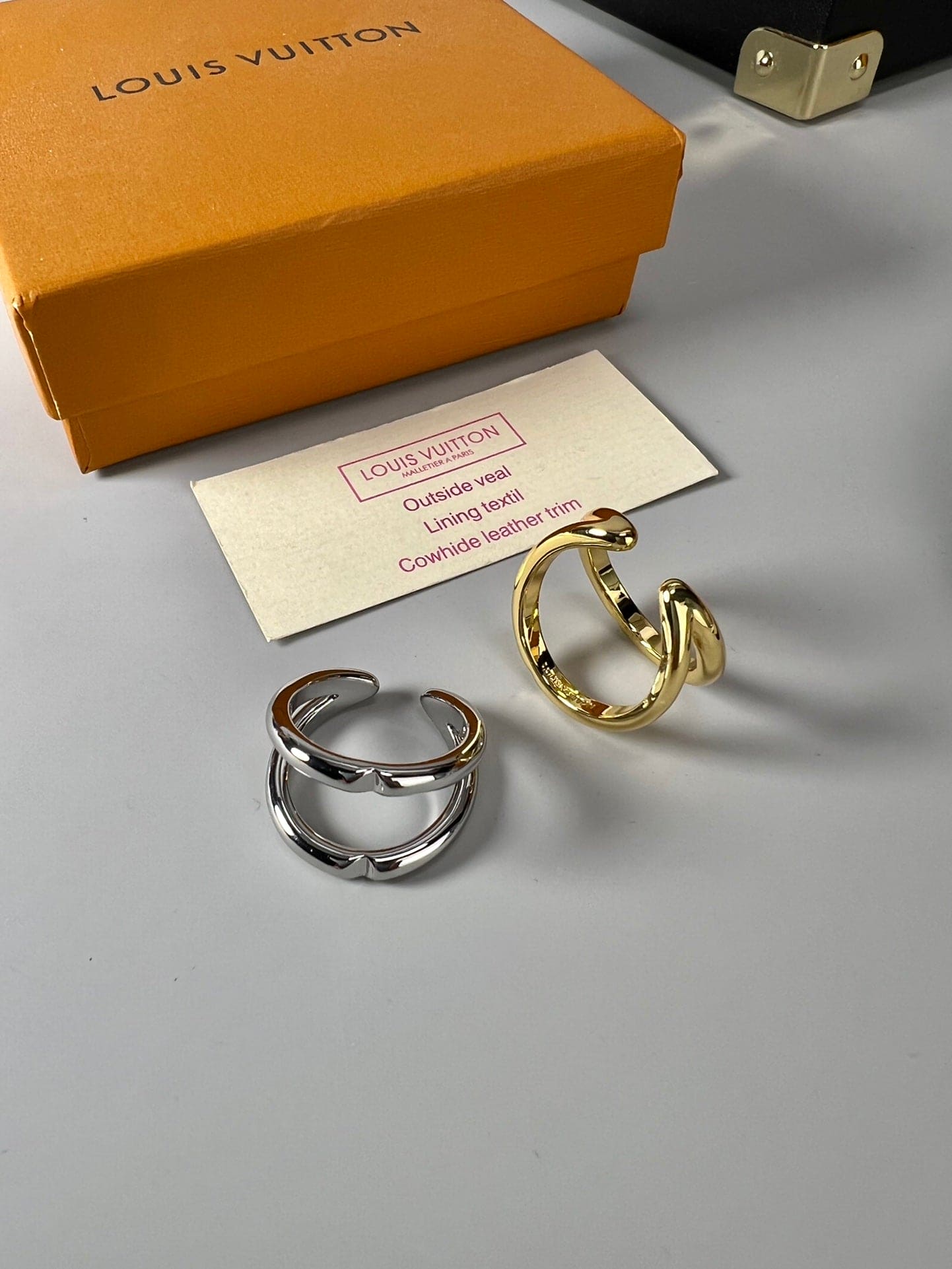 Louis Vuitton Volt Upside Down 18K Gold Ring