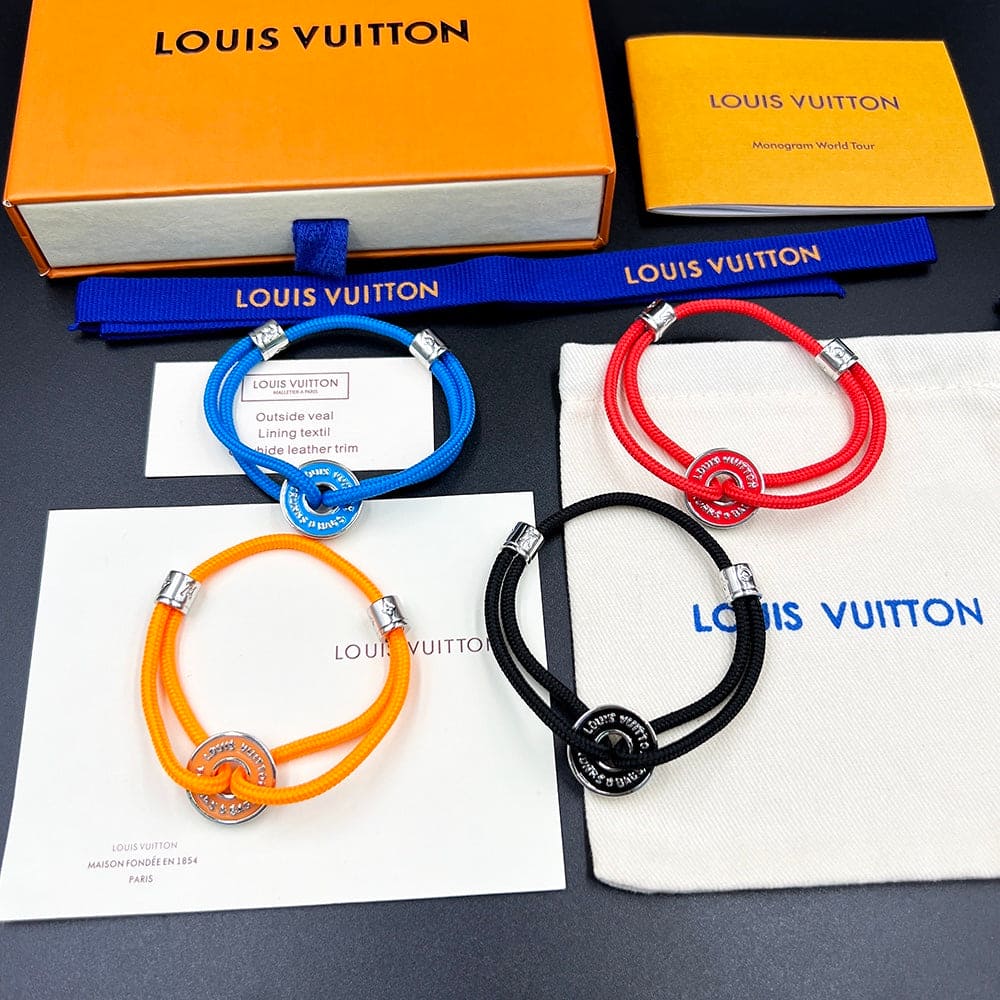 Louis Vuitton Disc 18K Gold Bracelet