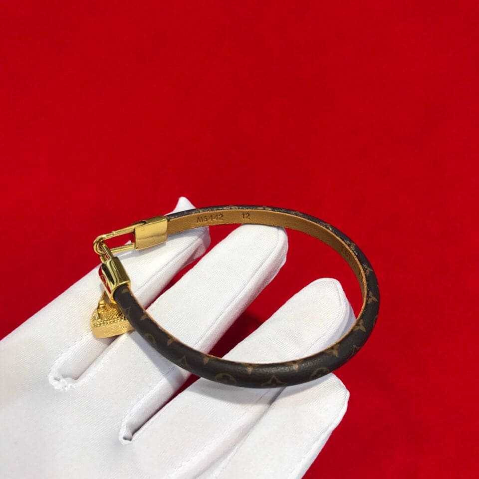 Louis Vuitton Alma 18K Gold Bracelet