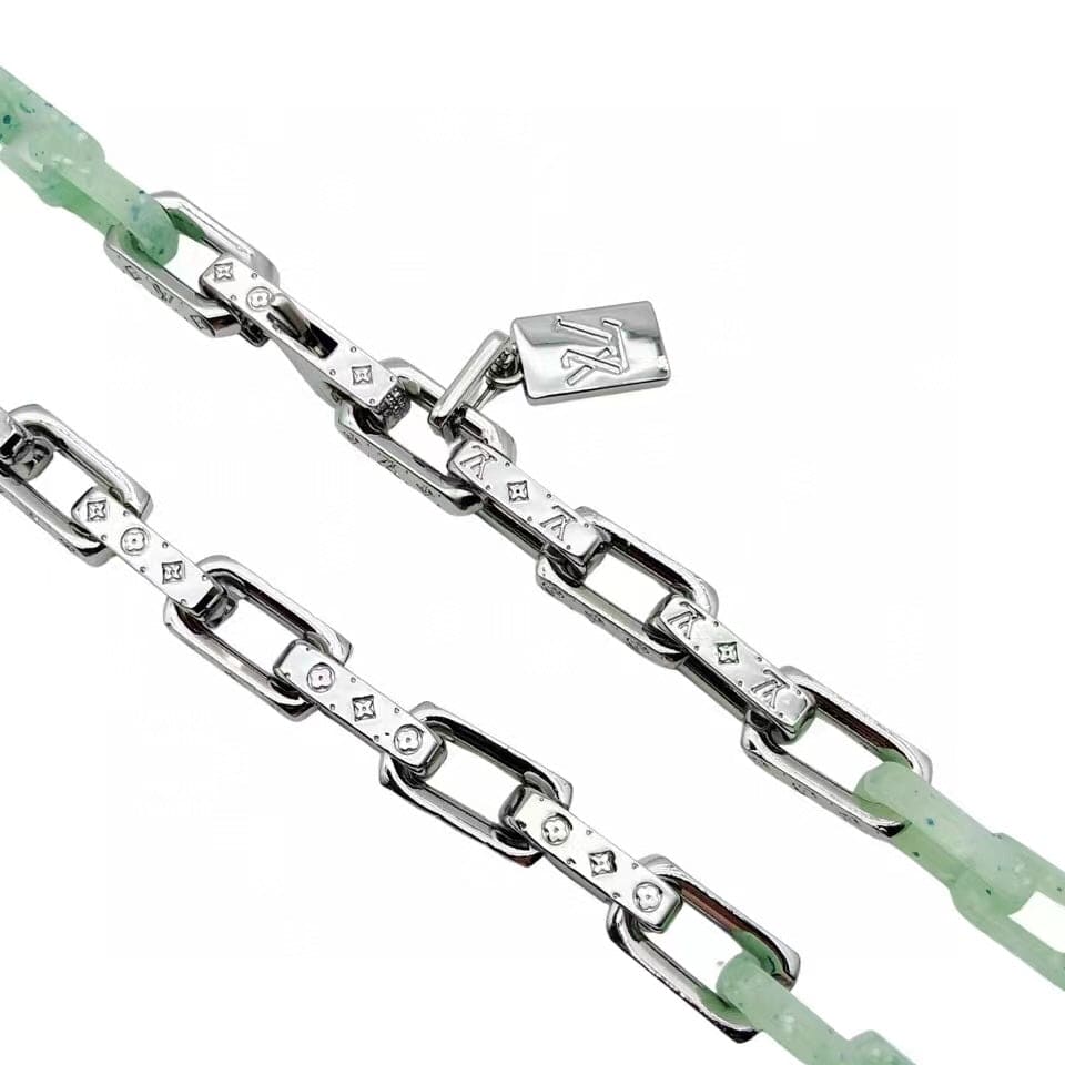 Louis Vuitton Sculpture 18K Gold Necklace