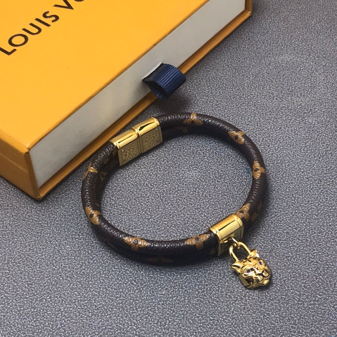 Louis Vuitton Precious Tiger 18K Gold Bracelet