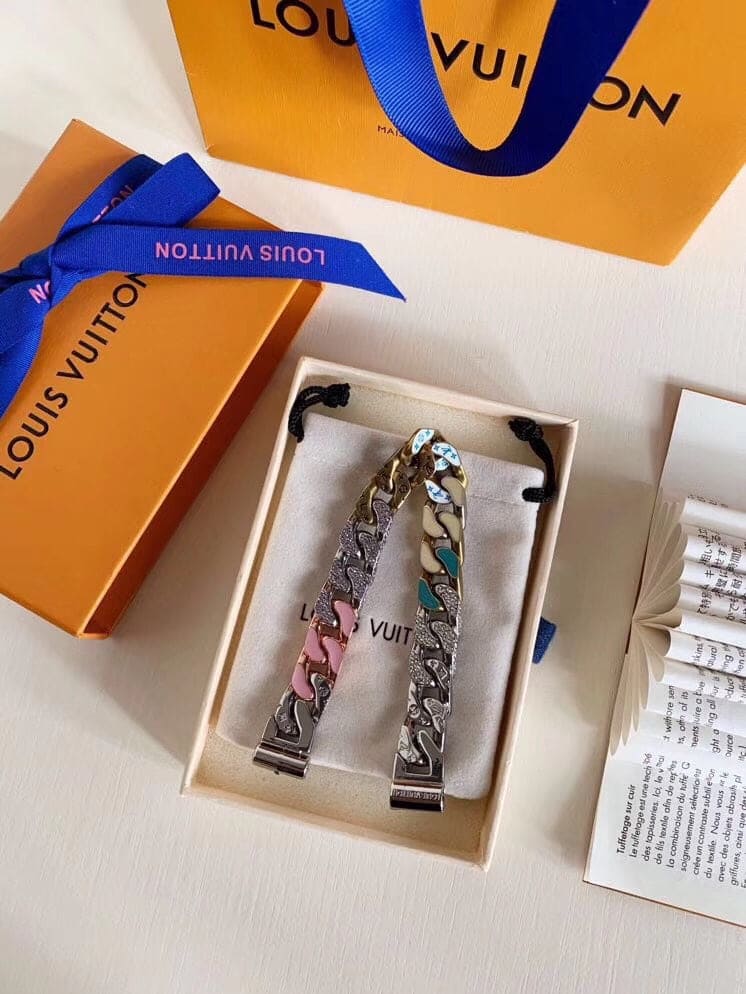 Louis Vuitton Monochain Soapy 18K Gold Bracelet