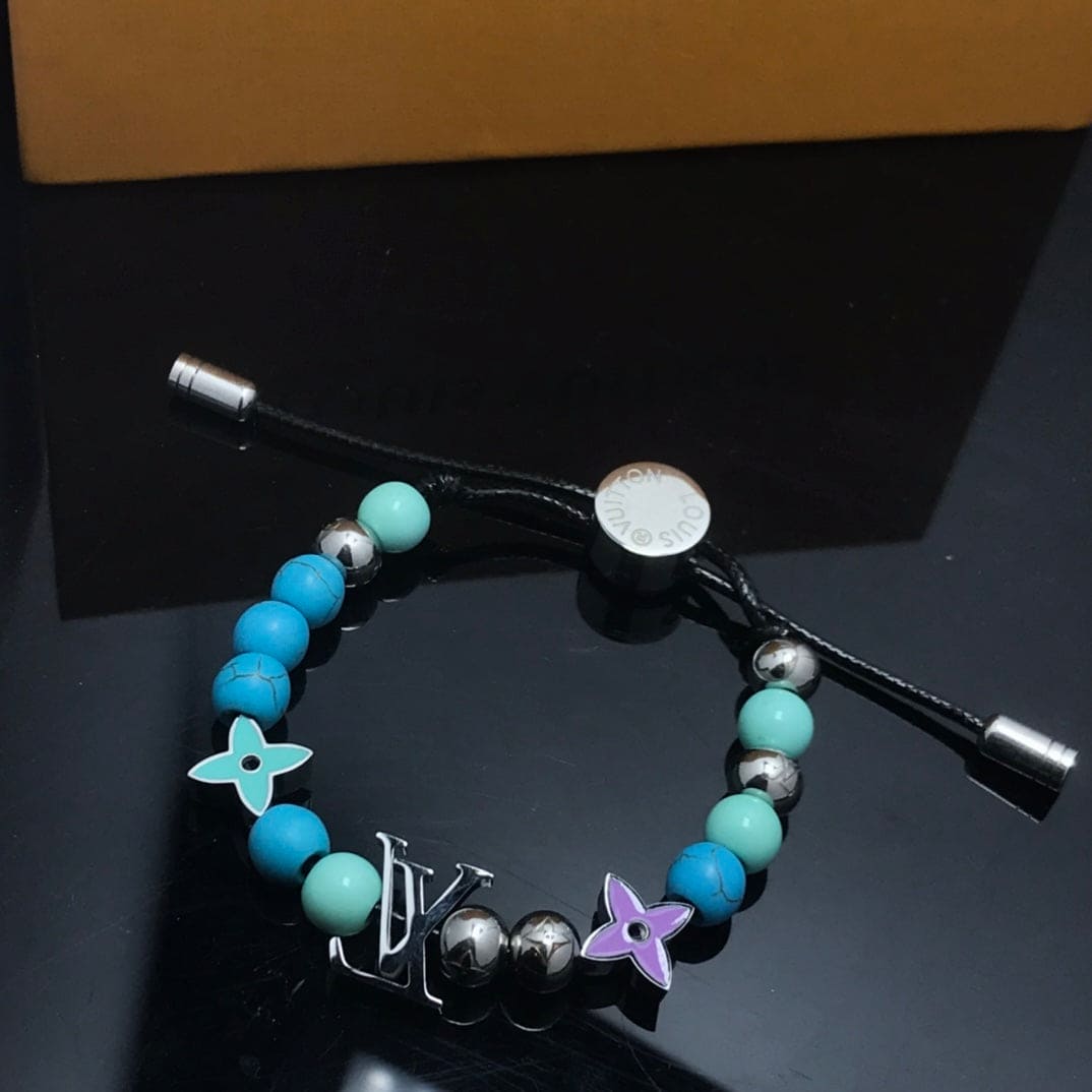 Louis Vuitton Star 18K Gold Bracelet