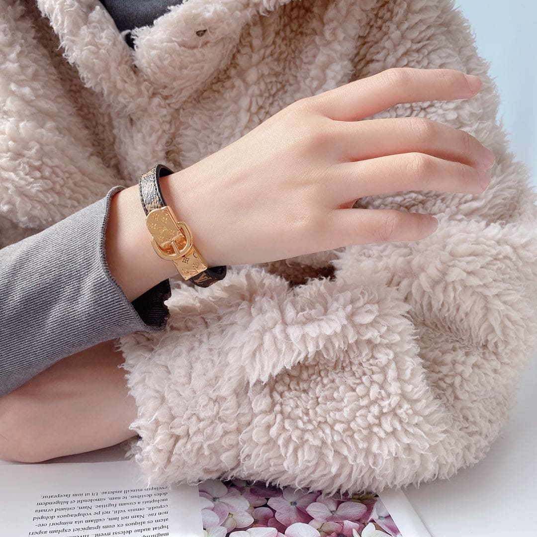 Louis Vuitton Belt 18K Gold Bracelet