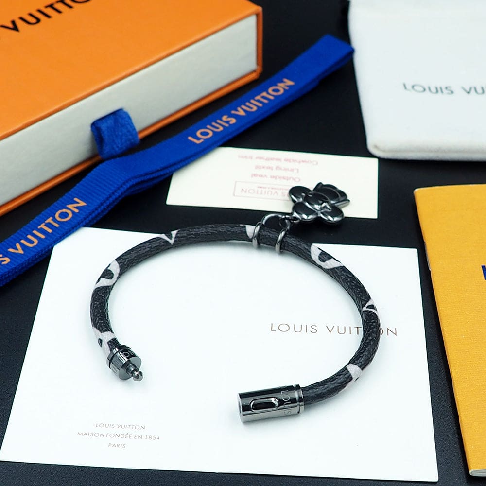 Louis Vuitton Hang It 18K Gold Bracelet