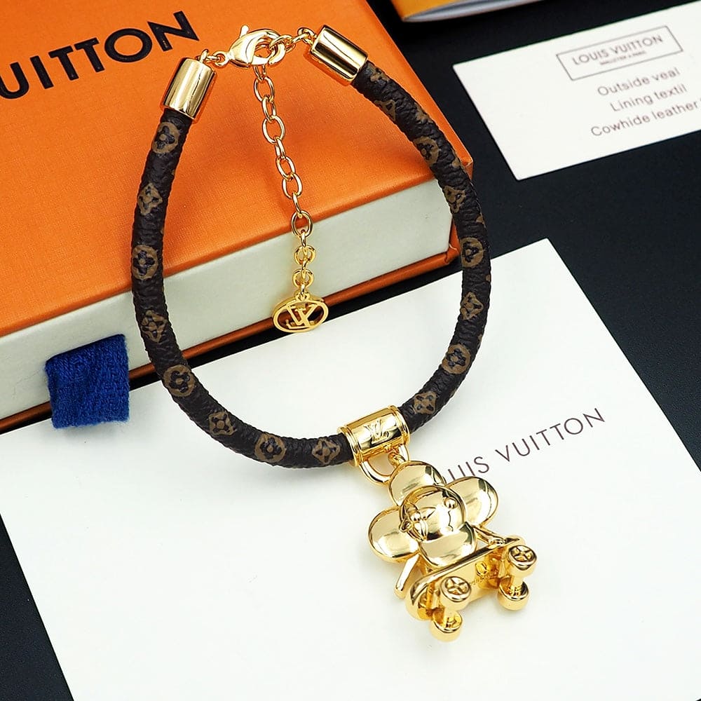 Louis Vuitton VIVIENNE KICK FLIP 18K Gold Bracelet