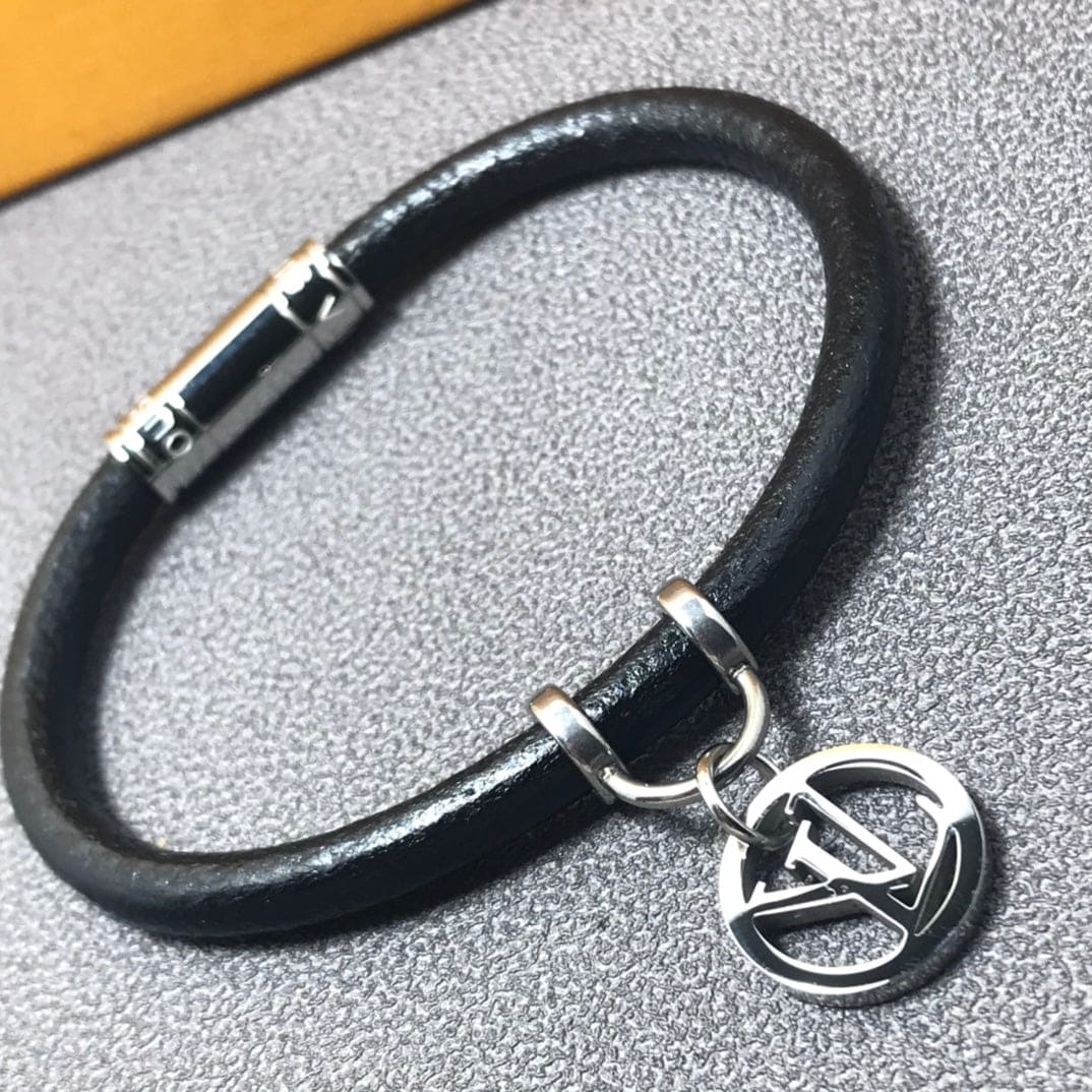 Louis Vuitton Hang It 18K Gold Bracelet