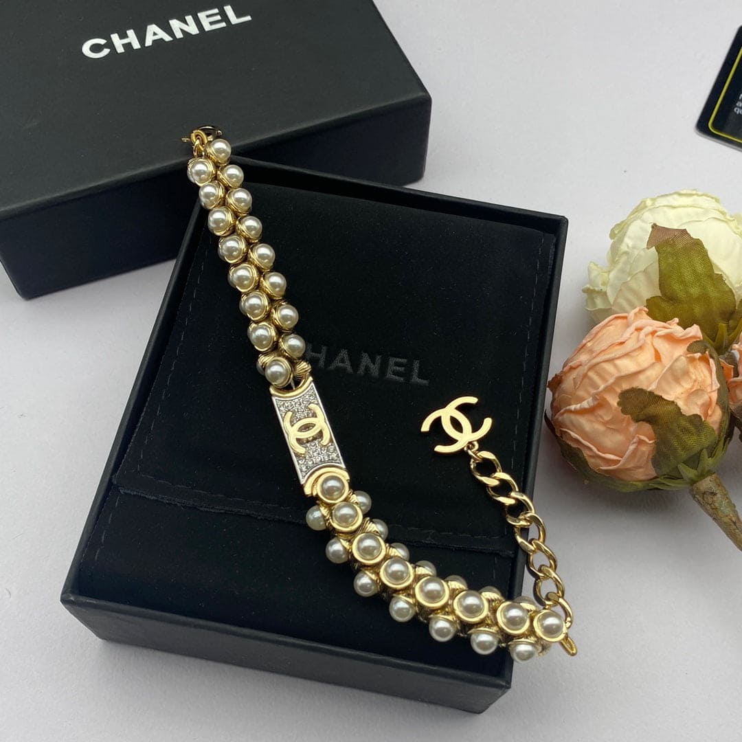 Chanel Pearls Chain 18K Gold Necklace
