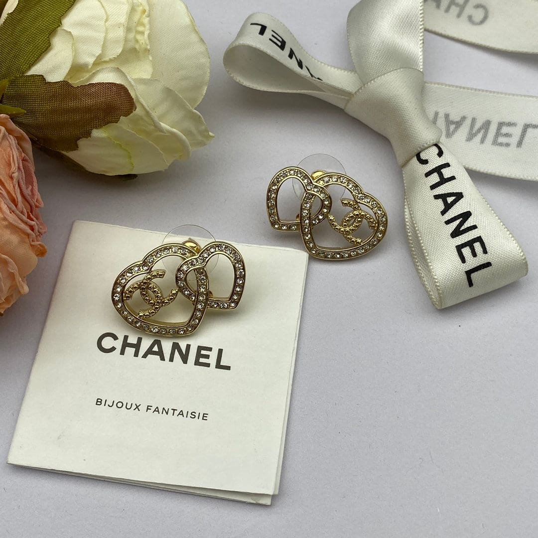 Chanel Heart Diamonds 18K Gold Earrings