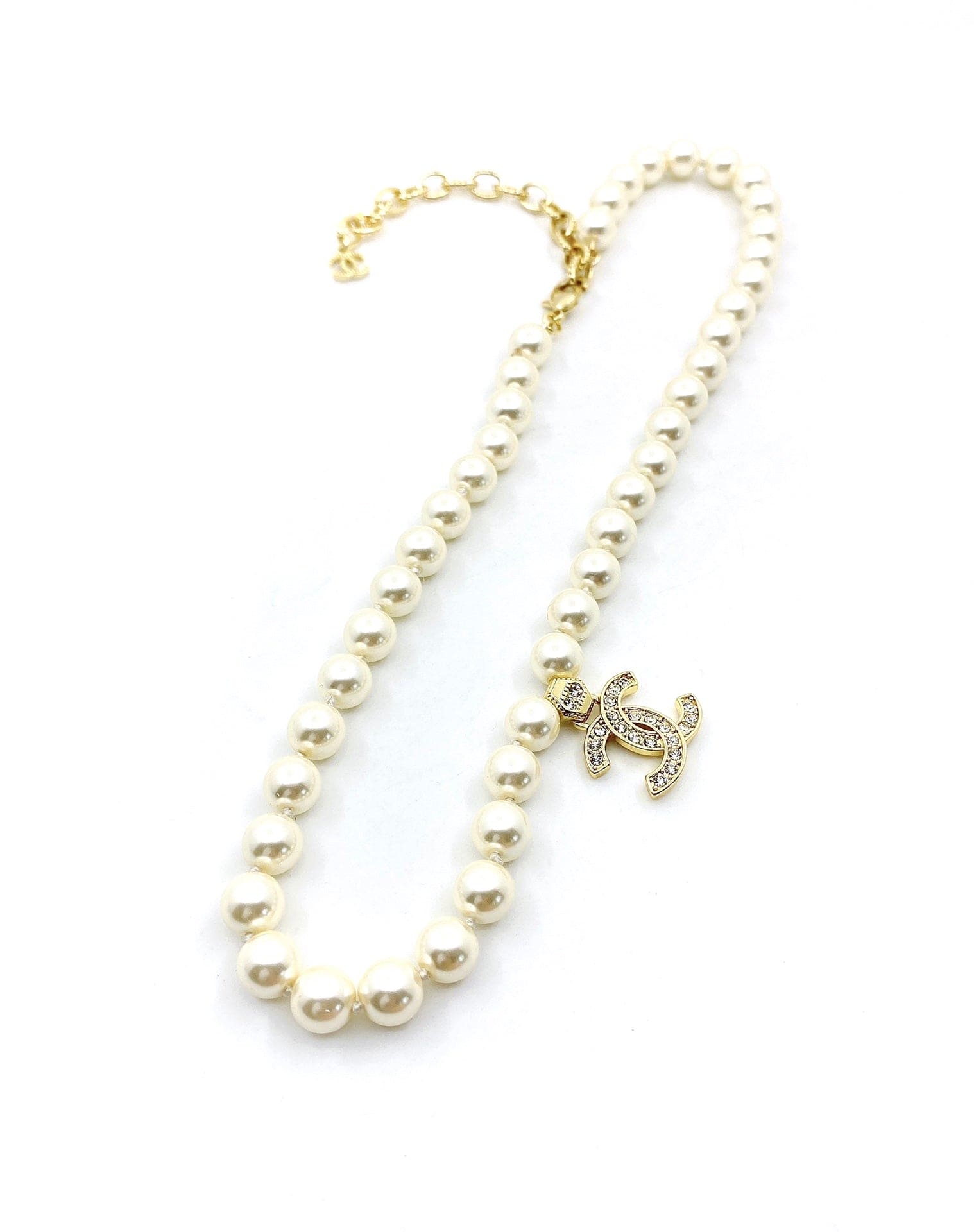 Chanel Diamonds Pearls 18K Gold Necklace