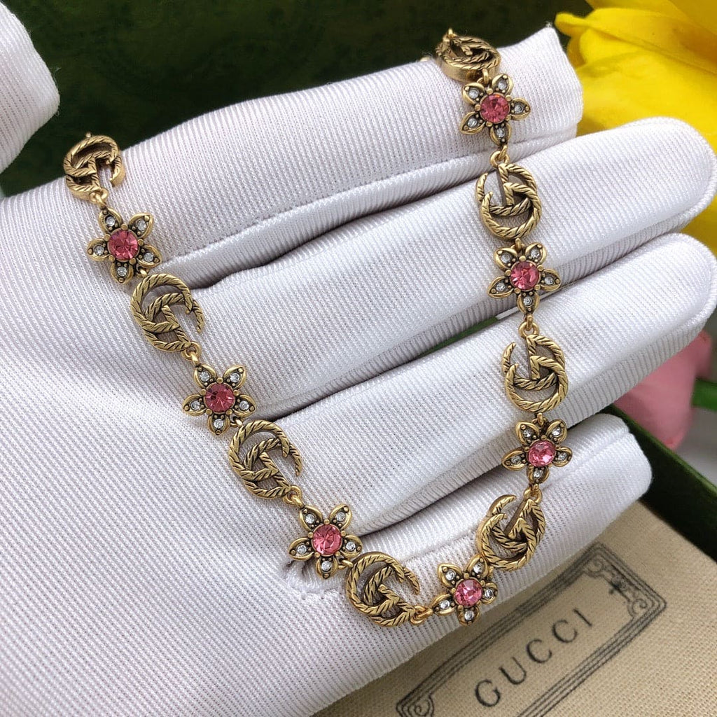 Gucci Double Interlocking Gucci Red Flowers 18K Gold Necklace